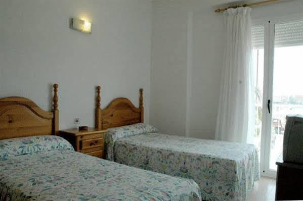 Habitaciones Camping Ferrer Peniscola Luaran gambar